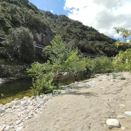 Luxury tent Tiny House Bord De Riviere